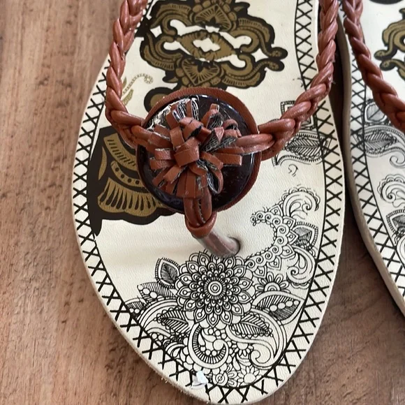 Bali Island Flips Flops Tan Size 8.5 - Picture 2 of 7